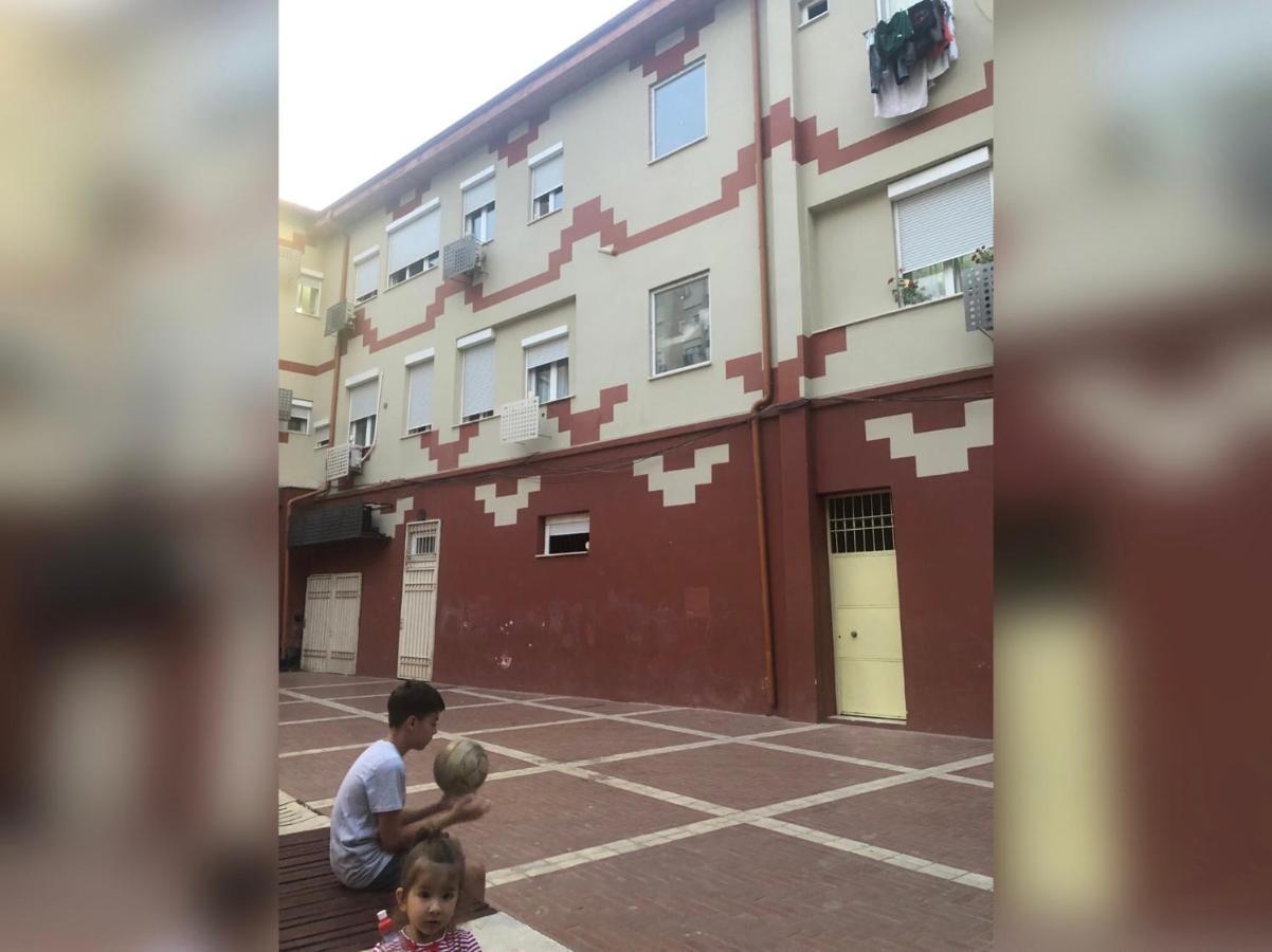 New New Bazaar Apartment Tiranë Ngoại thất bức ảnh