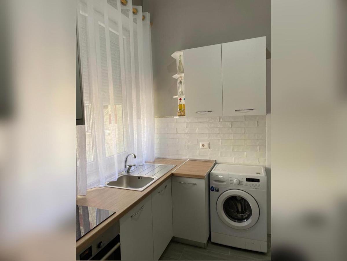 New New Bazaar Apartment Tiranë Ngoại thất bức ảnh